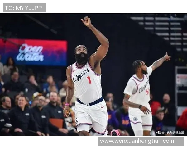 哈登状态回暖砍下28分8助快船战胜掘金总比分3比0晋级 哈登状态回暖砍下28分8助快船战胜掘金总比分3比0晋级